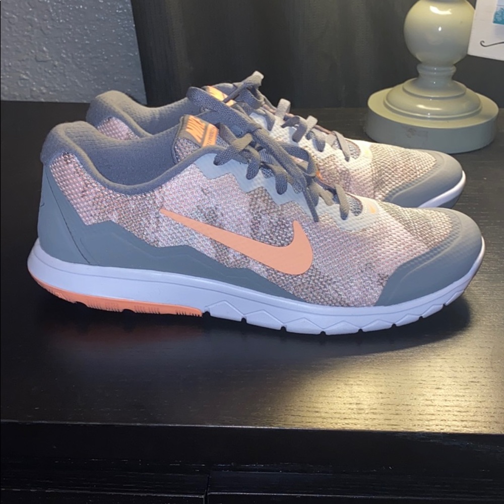 Nike flex experience rn 4